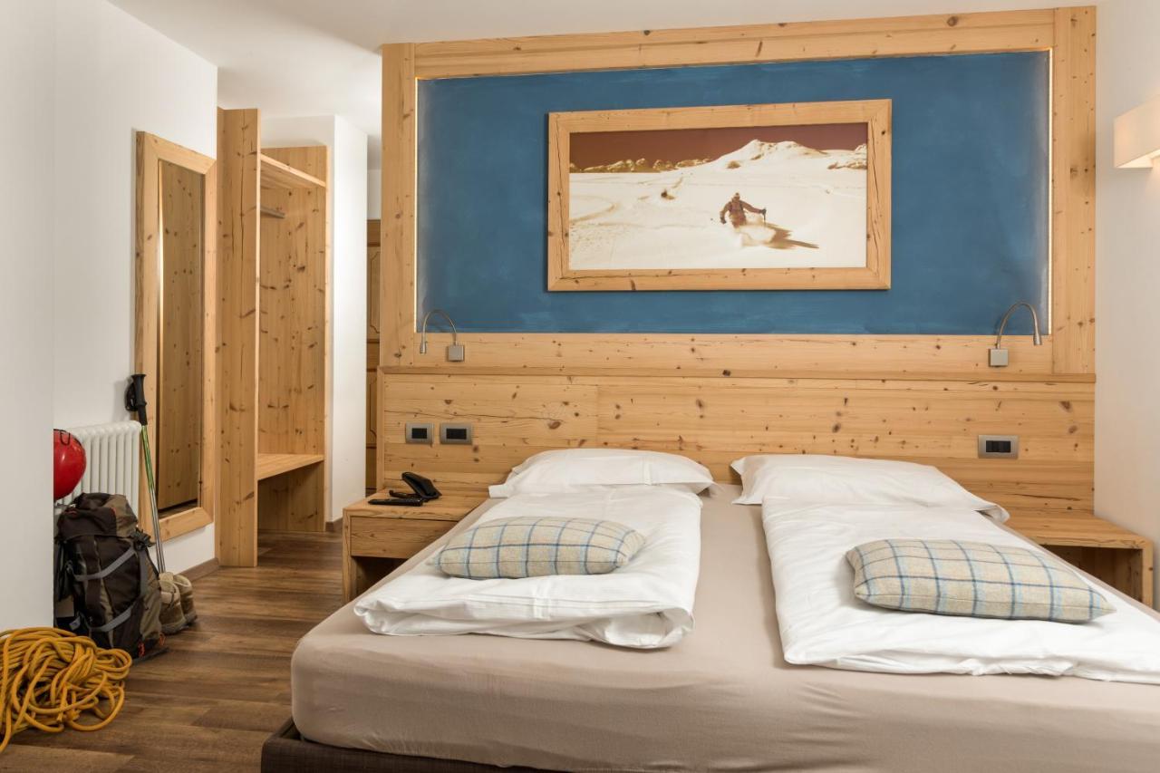 Hotel Garni Lastei Pozza di Fassa Eksteriør bilde