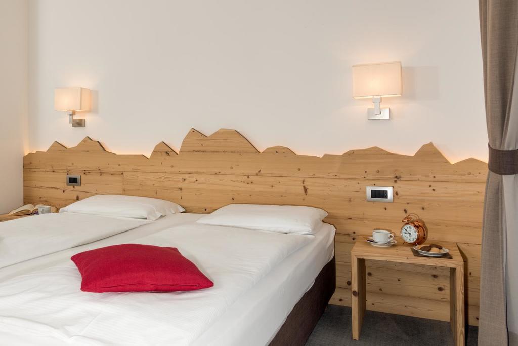 Hotel Garni Lastei Pozza di Fassa Eksteriør bilde