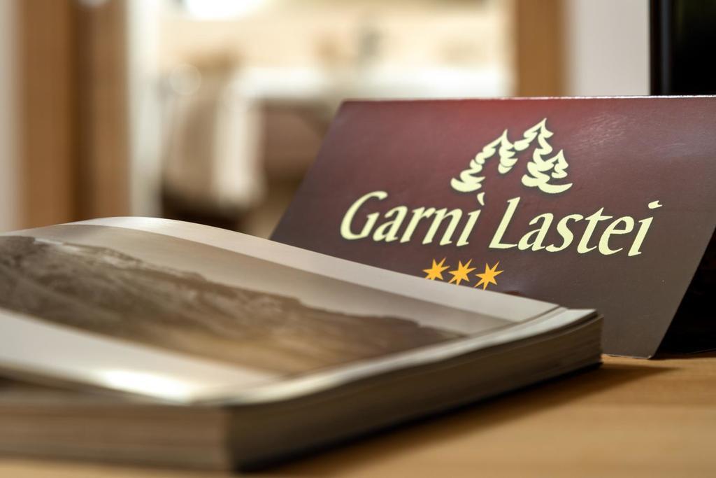 Hotel Garni Lastei Pozza di Fassa Eksteriør bilde