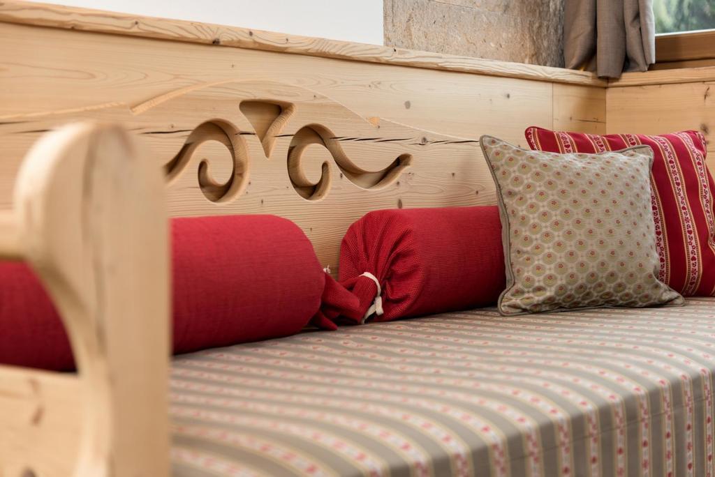 Hotel Garni Lastei Pozza di Fassa Eksteriør bilde